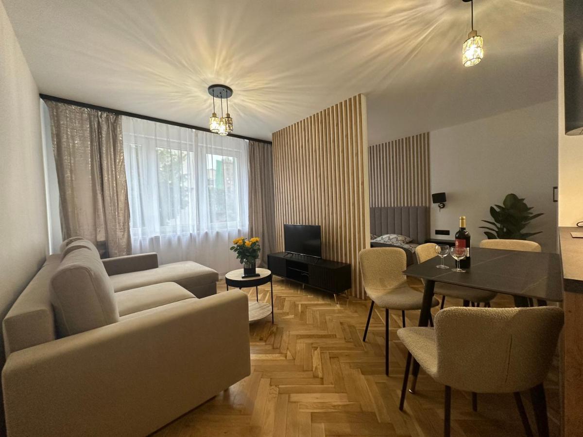 Mki Apartments - Zlota 69 Warsaw City Center Apartment Eksteriør bilde